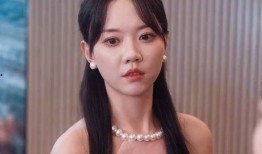 娱乐圈吃瓜短剧小说女主,瓜田里的甜蜜陷阱